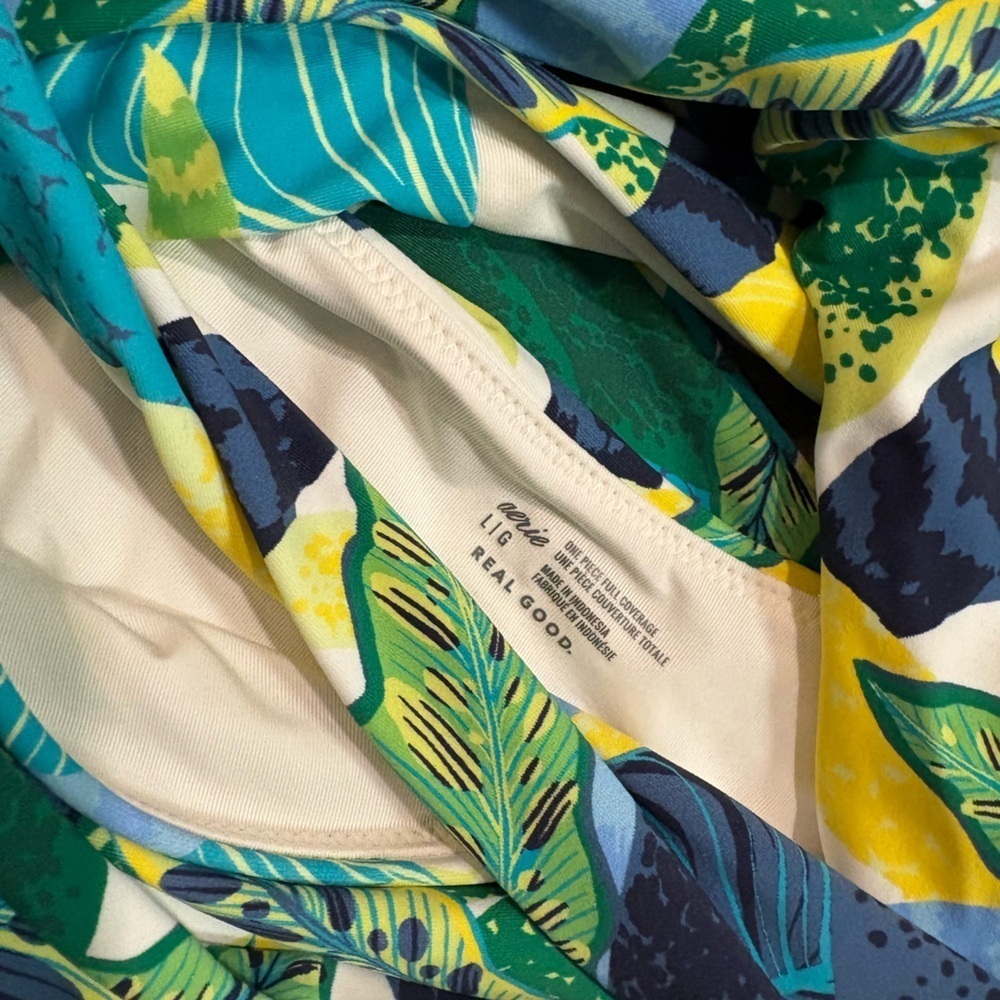 Aerie Women's L Floral Wrap One Piece Swim Suit Full Coverage
Green Blue Yellow - Picture 7 of 8